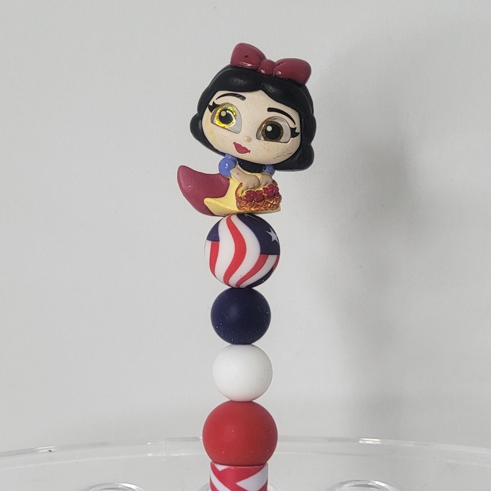 Disney Doorables Beaded Pen Snow White Basket of Apples Patriotic USA Flag