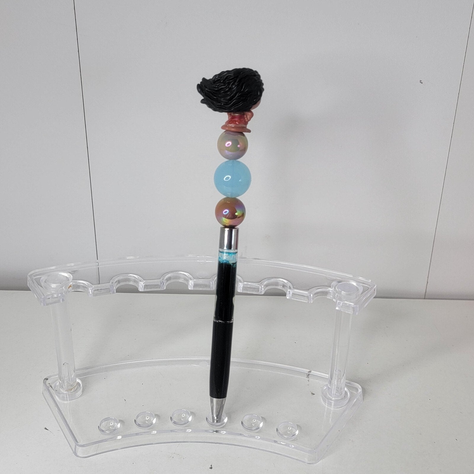 Disney Doorables Beaded Pen Moana from Moana 2 Movie Snowglobe Base Moving Water