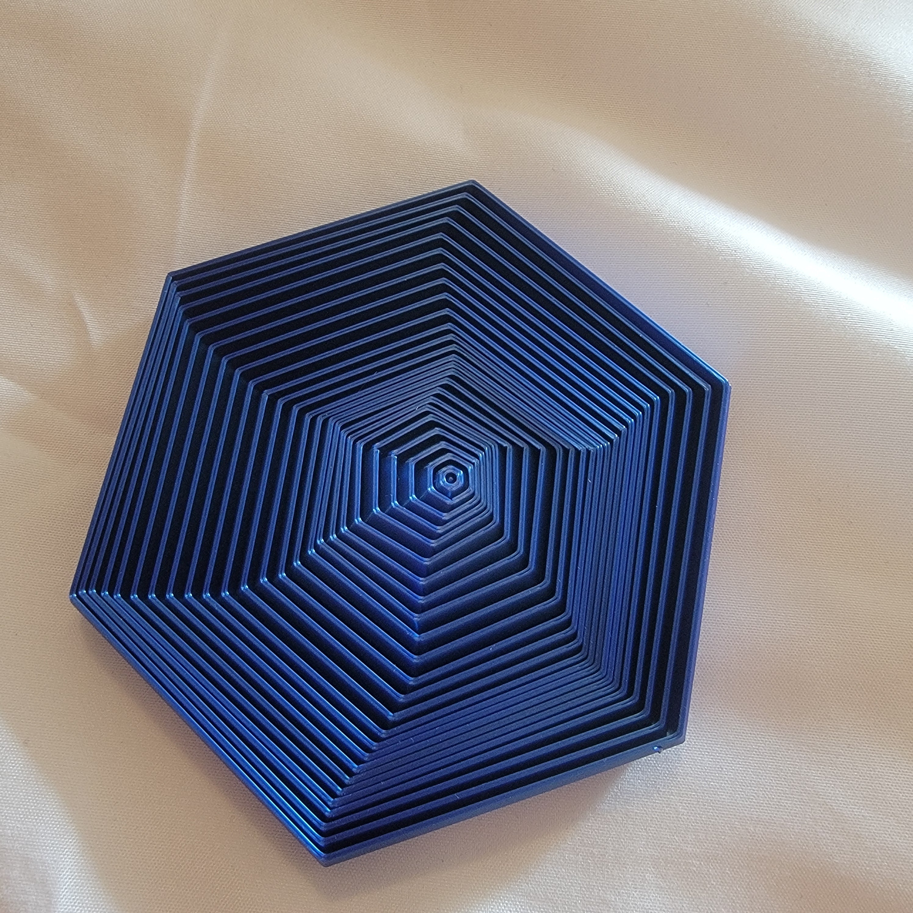 Expanding Hexagon Fidget Toy – 3D Printed Satisfying Transforming Desk Toy – Shape-Shifting Relaxation Fidget – Handmade by LMP Creations