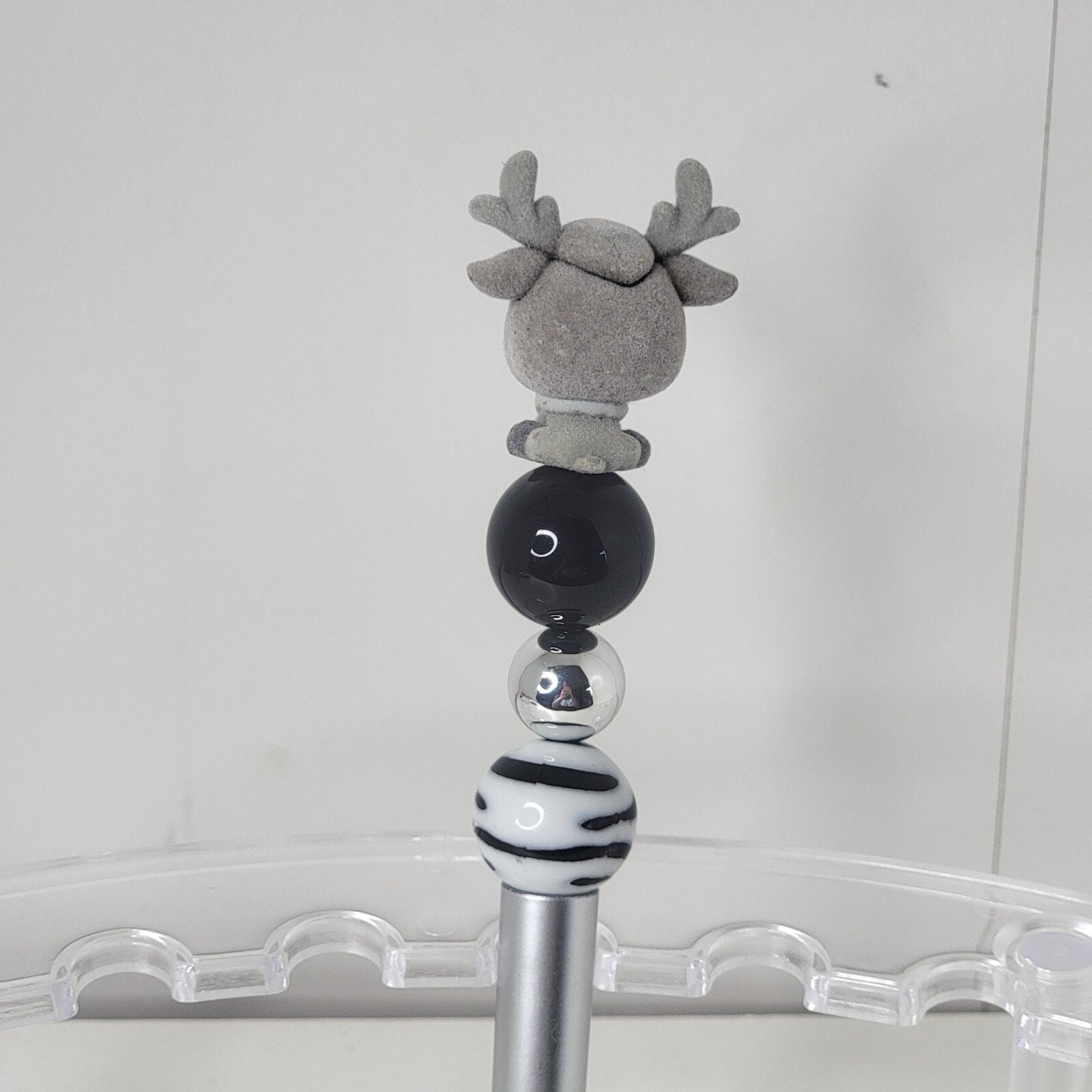 Disney Doorables Beaded Pen Flocked Sven from Frozen Movie Silver Base