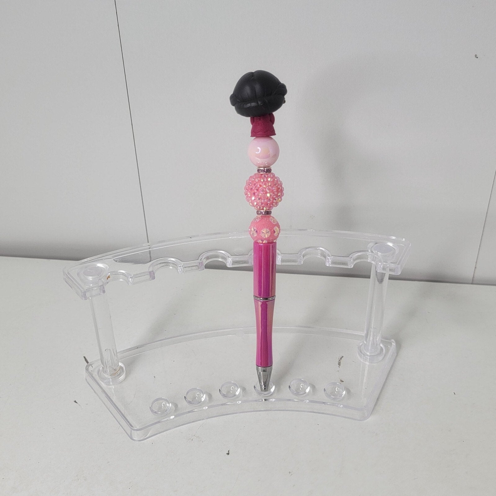 Disney Doorables Beaded Pen Abuela Alma from Encanto UV Base Pink Beads