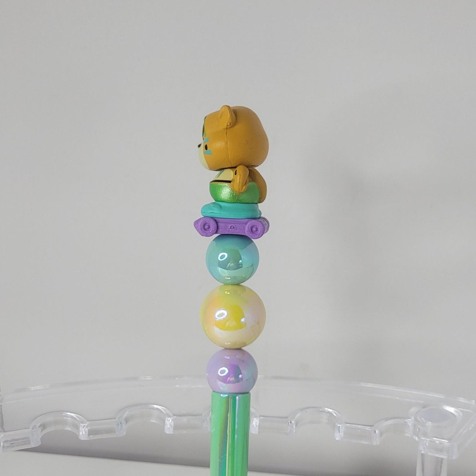 Disney Office Clawhauser Zootopia Disneyana Pen 7.5in Pastel Beads Figurine