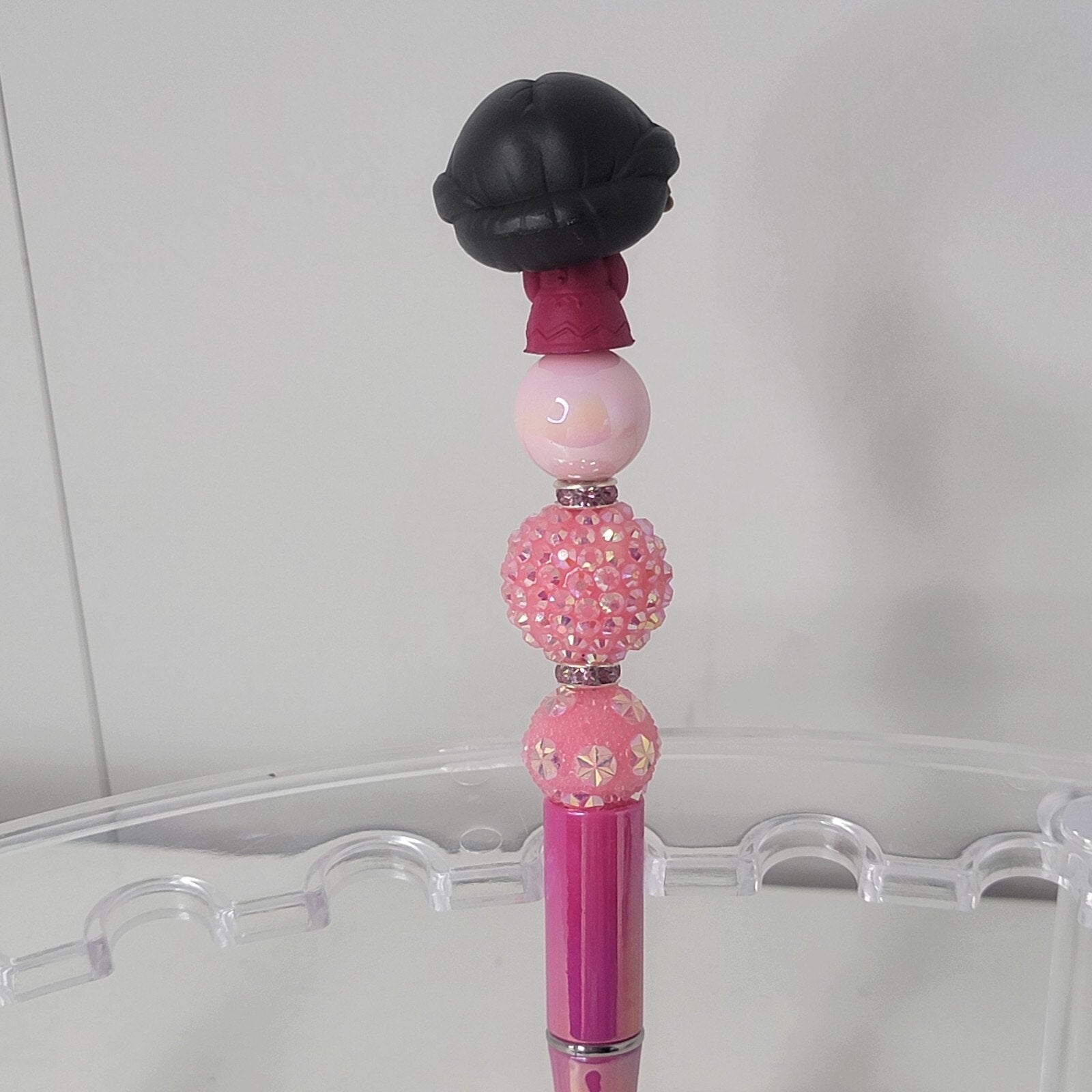 Disney Doorables Beaded Pen Abuela Alma from Encanto UV Base Pink Beads
